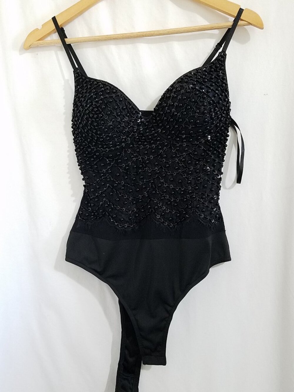 Windsor Beaded Bodysuit Black M V-Neck Mesh Padded Bust Night Out